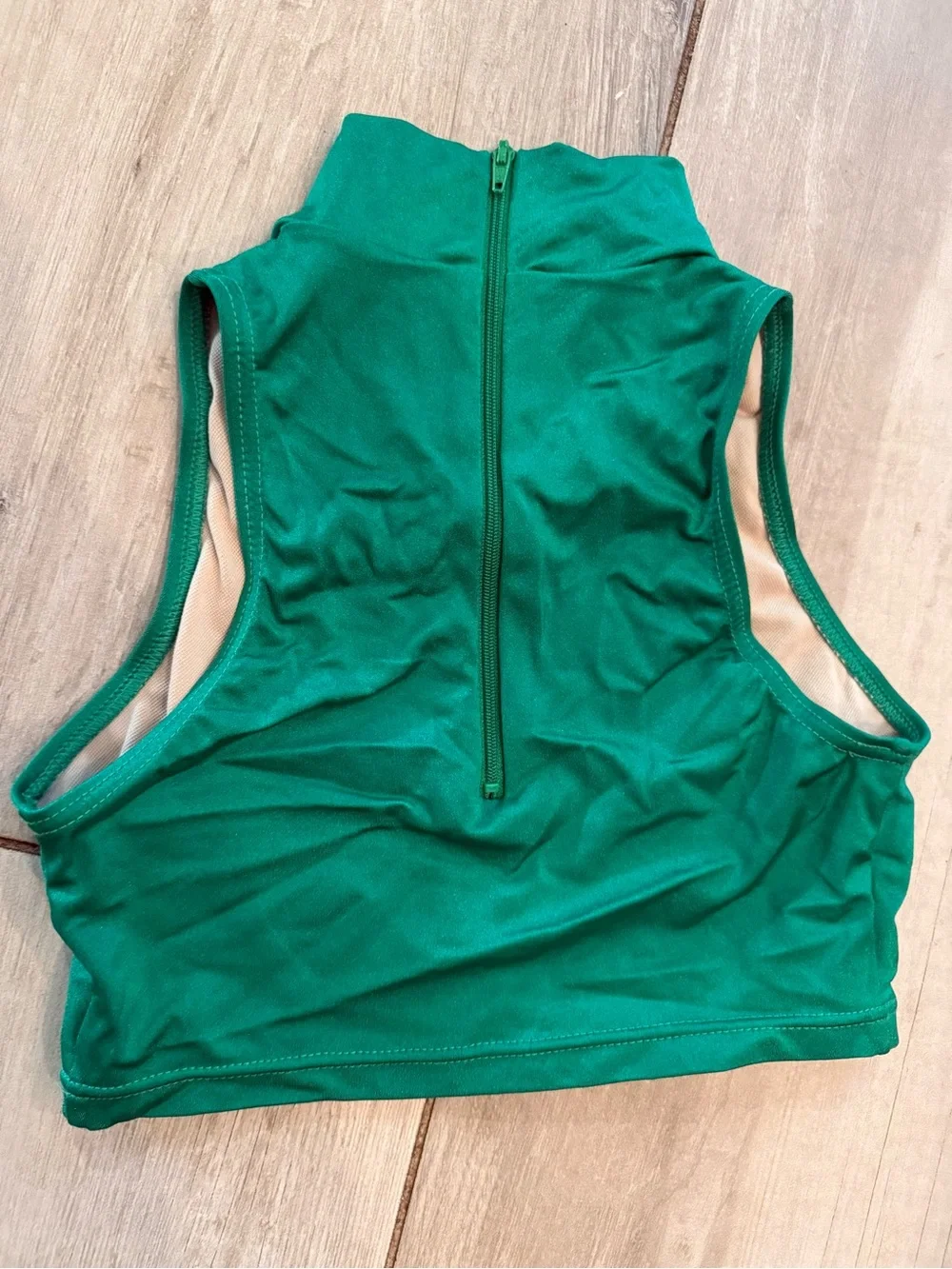 Weissman Emerald Green Sleeveless Mock-Neck Dance Crop Top